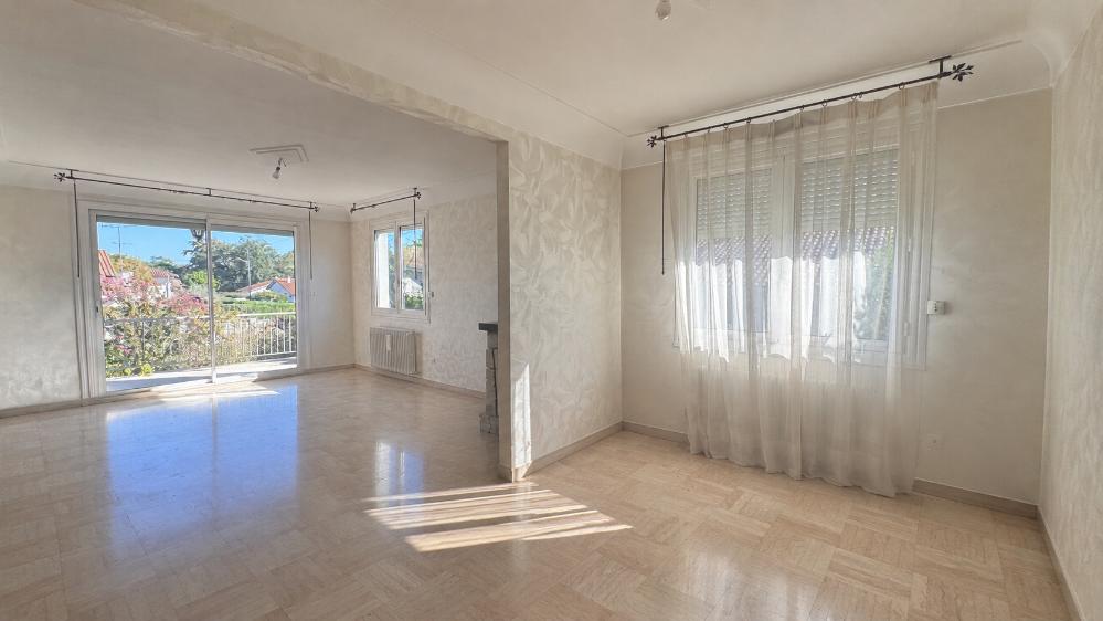 MAISON FAMILIALE SUR SOUS-SOL – 186 M² AU TOTAL – TERRAIN 750 M²